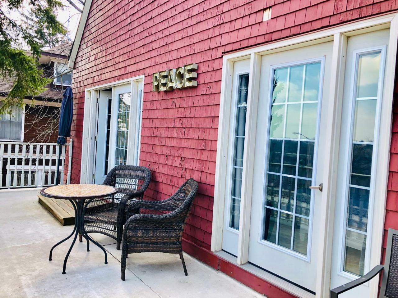 Bed & Breakfast Redwood 3*